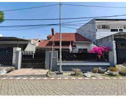Dijual Rumah Siap Huni Shm di Jalan Tenggilis Mejoyo Selatan - Surabaya
