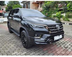 Dijual Mobil Bekas, Toyota Fortuner GR 2.8 Matic Diesel, Tahun 2022, KM 3rb, Seperti Baru, Pajak Panjang - Yogyakarta