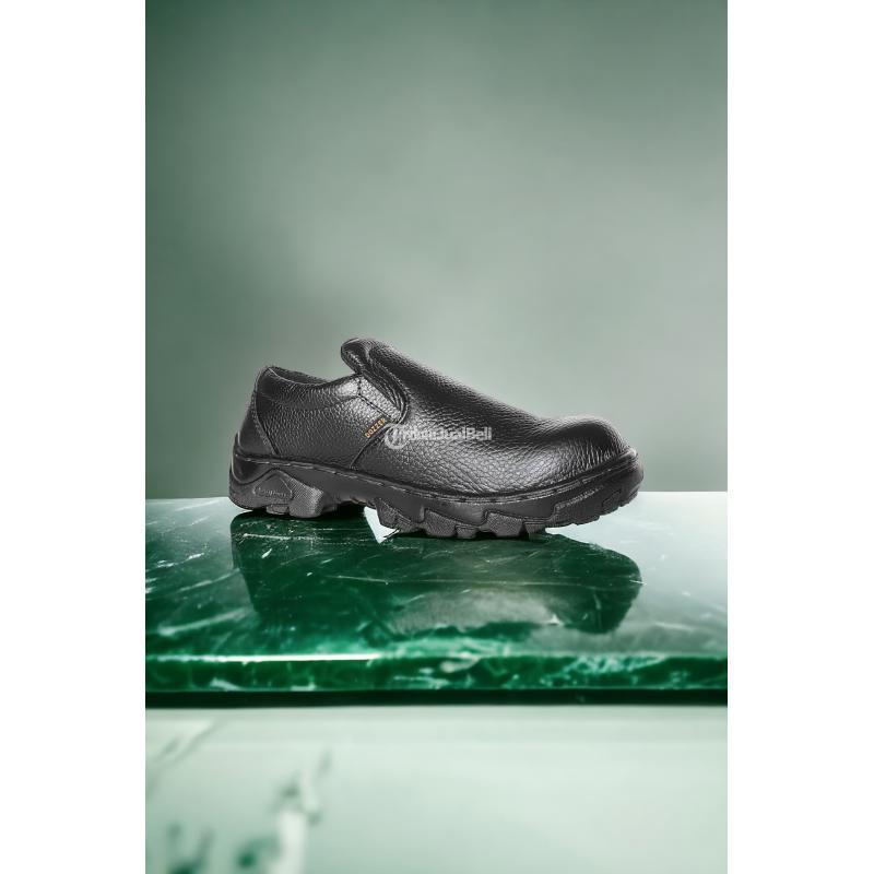 Pabrik Sepatu Safety Outsole Karet - Dumai