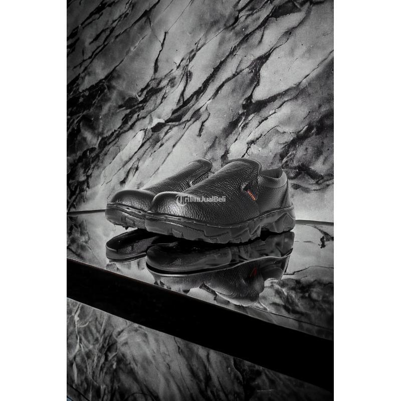 Pabrik Sepatu Safety Outsole Karet - Dumai