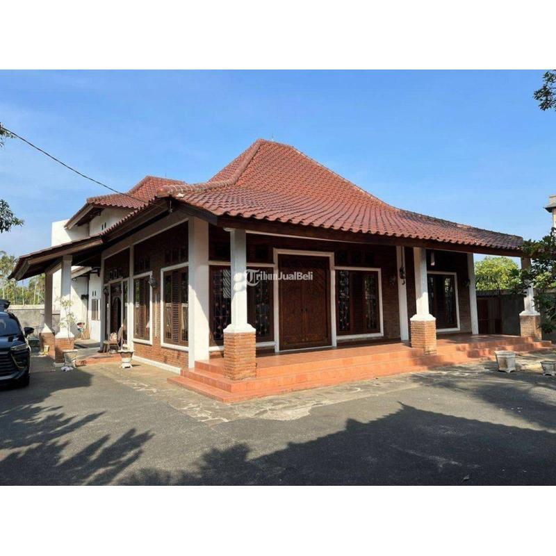 Dijual Villa Bagus Dekat Pantai di Jalan Raya Senggigi - Lombok Barat