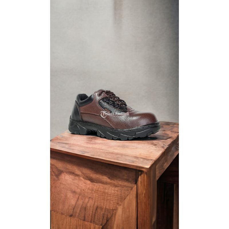 Aman Sepatu Safety Untuk Jalan Licin - Cilacap