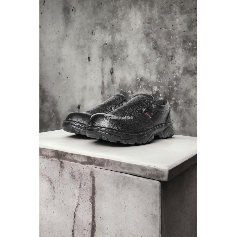 Jual Sepatu Safety Anti Kejut, Harga Promo - Cilegon