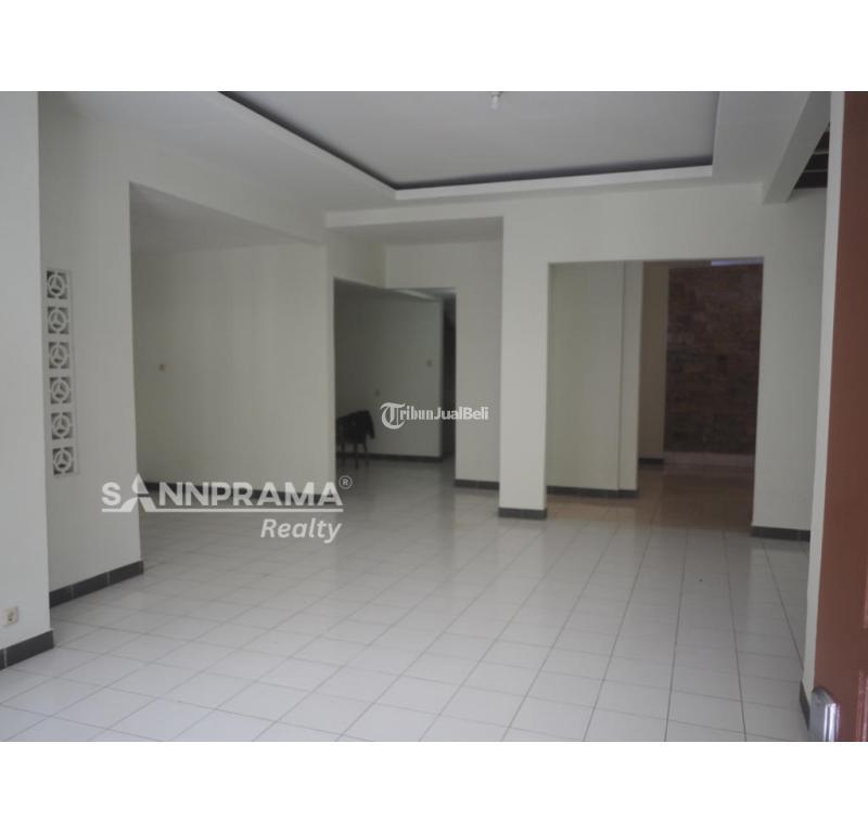 Dijual Rumah Hook dan Luas Serta Terawat dalam Perumahan di Dekat Tol Sawangan - Depok