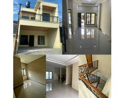 Dijual Rumah 2 Lantai, LT. 90m2, LB. 180m2, SHM, Cluster Venesia Sungai Barito,  Sentul City - Bogor
