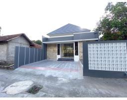 Dijual Rumah Baru, Tipe 90, 3kt, 2km, Shm, Strategis, Dekat UII Dan Wisata Blue Lagon, Sleman - Yogyakarta