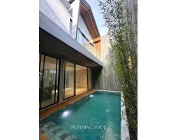 Dijual Rumah, LT. 217m2, LB. 300m2, SHM,Gaya Villa, Area Gatsu Barat, Denpasar - Bali