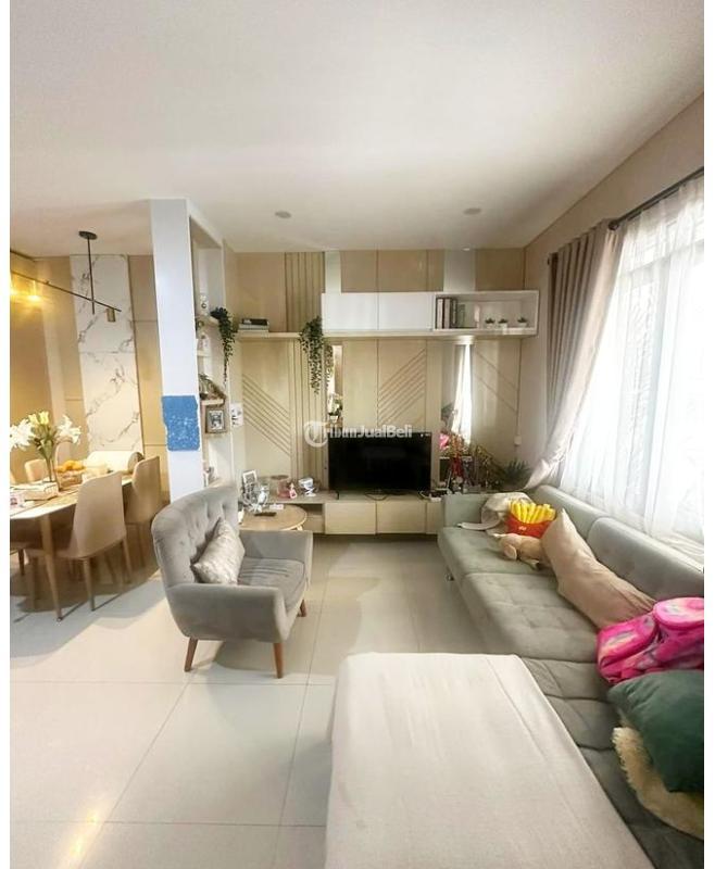 Dijual Rumah 2 Lantai, LT. 100m2, LB. 97m2, SHM, Full Furnished, Dekat Exit Tol Pasteur, Sukawarna, Cicendo - Bandung