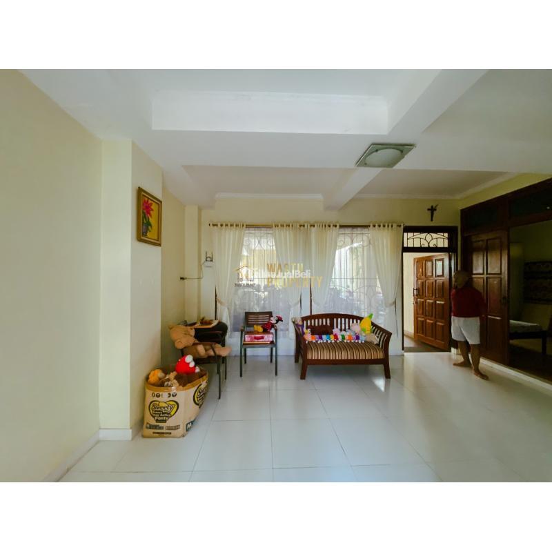 Dijual Kost Aktif, 14 Kamar, Parkiran Luas, Dekat Kampus Sanata Dharma - Yogyakarta