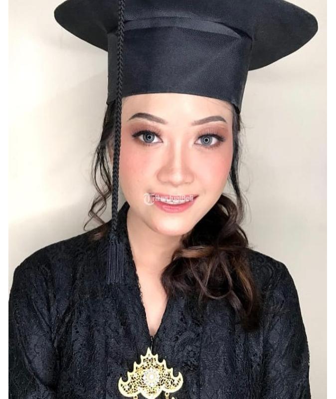 Jasa Makeup Graduation, Petra Christian University - Surabaya