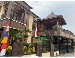 Dijual Rumah 2 Lantai di Bukit Nusa Indah Ciputat, Hanya 9 Menit ke Tol Serpong - Tangerang Selatan 