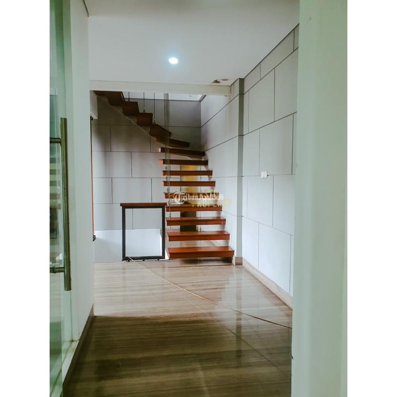 Dijual Rumah Mewah di Pondok Indah Dekat Sekolah SD Bakti Mulya Tipe 654 - Jakarta Selatan