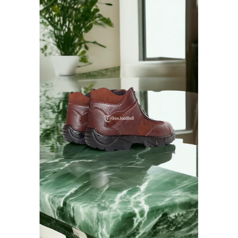 Safety Shoes Ukuran Kuit Asli - Batam