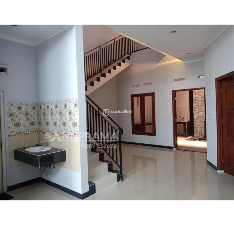 Dijual Rumah 2 Lantai Luas 4KT 3KM SHM dalam Cluster Permata Depok Regency - Depok