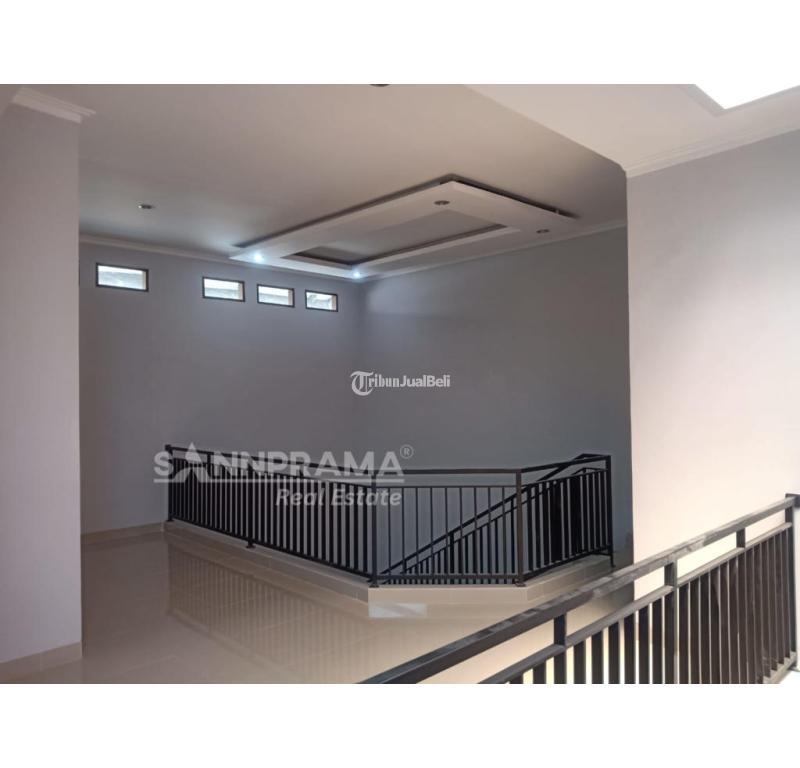Dijual Rumah 2 Lantai Luas 4KT 3KM SHM dalam Cluster Permata Depok Regency - Depok