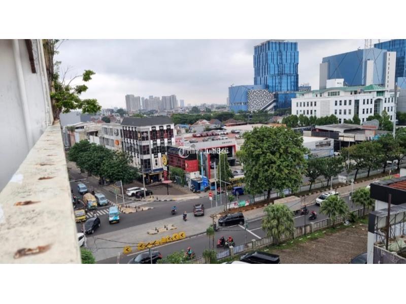 Dijual Gedung Bekas Luas 1010 m2 Jalan Panjang Lokasi Strategis - Jakarta Barat