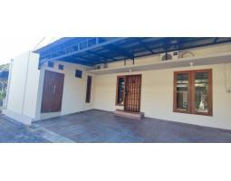 Disewakan Rumah, LT. 100m2, LB. 80m2, SHM, One Gate System, Area Padangsambian Gatsu Barat, Denpasar - Bali