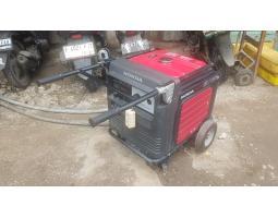 Mesin Genset Honda EU65IS 6,6KVA Kondisi Mulus Pondok Ranggon - Jakarta Timur