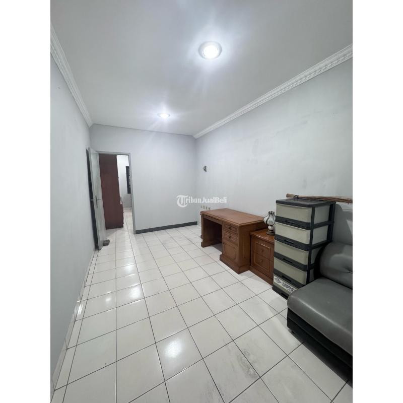 Dijual Ruko 3 Lantai Murah Luas 200 m2 Bekas di Cendrawasih Cengkareng - Jakarta Barat