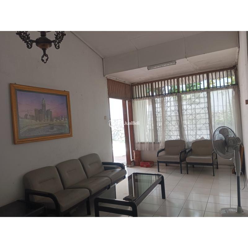 Dijual Rumah SHM Lingkungan Sunyi dan Strategis - Jakarta Selatan