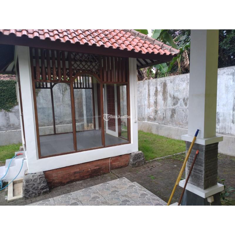 Dijual Rumah, LT. 405m2, LB. 123m2, SHM, dengan Tanah Luas, Dekat Jalan Kaliurang - Yogyakarta