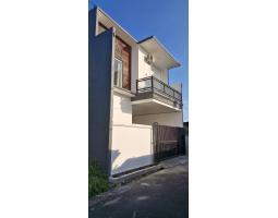 Dijual Rumah 2 Lantai Siap Huni 4KT 3KM SHM Dalam Perumahan - Denpasar