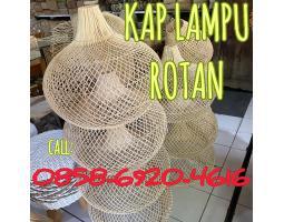 Kap Lampu Rotan - Bantul