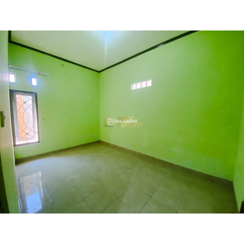 Jual Rumah Second Bagus Dan Luas 141 m2 Di Pusat Kalasan - Sleman