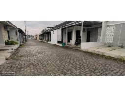 Dijual Rumah, LT. 63m2, LB. 43m2, SHM, Jalan Lebar, Cluster Gentan Raya - Solo