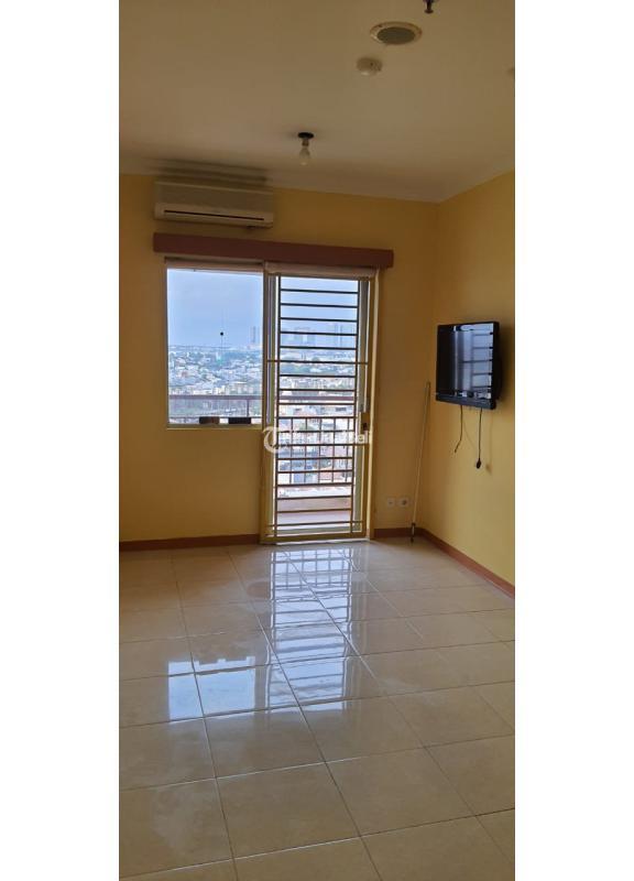 Dijual Apartemen, Luas 55m2, 3 Bedrooms, Ada Waterheater City Resort, di Cengkareng - Jakarta Barat