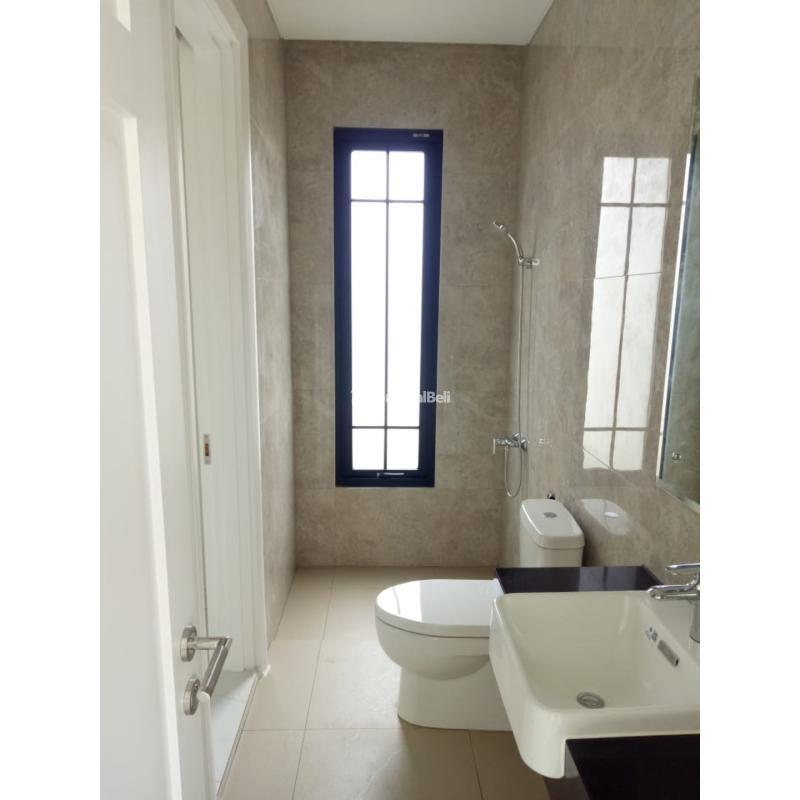 Dijual Rumah Hoek 4KT 4KM Attic Cluster Jasmia Summarecon Crown Gading - Bekasi