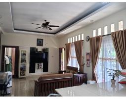 Rumah Hoek Tipe 125 Bekas Siap Huni Cluster Ifolia Kota Harapan Indah - Bekasi