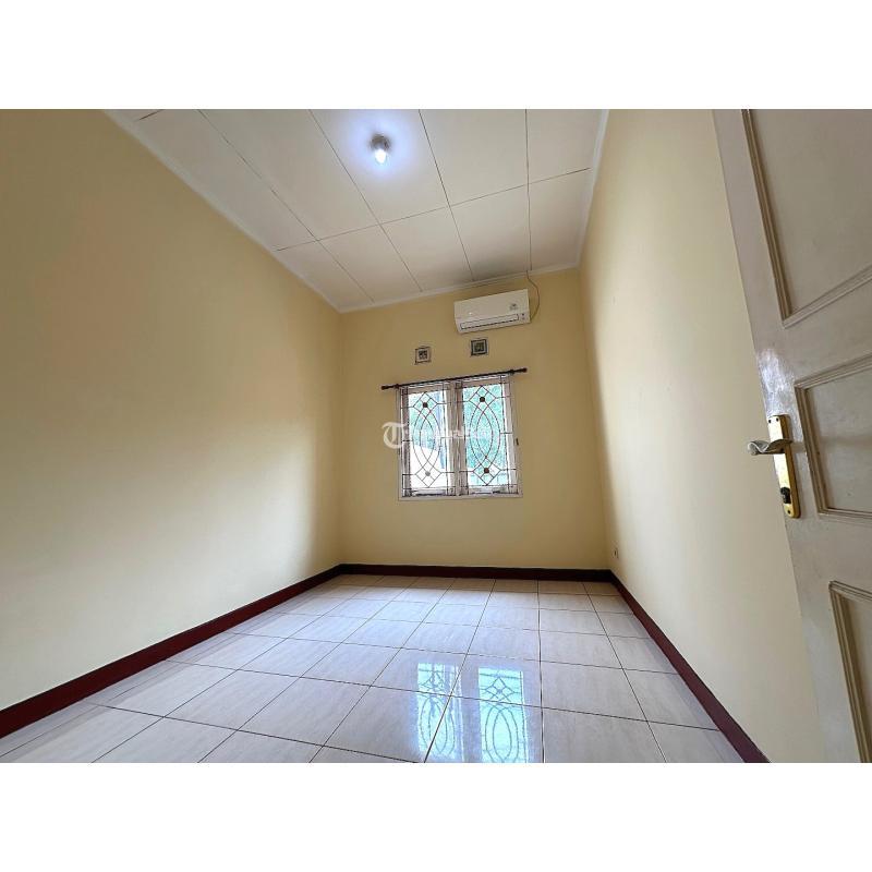 Dijual Rumah Bekas Rapi Luas 144 m2 Siap Huni Cluster Taman Sari Harapan Indah - Bekasi