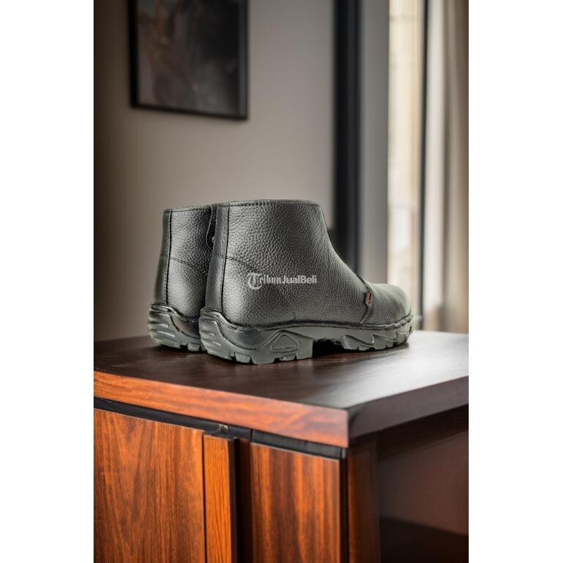 Sepatu Proyek Harga Murah - Batam