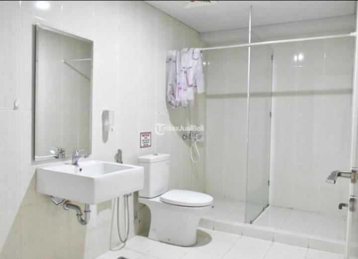 Dijual Kantor SOHO, Luas Bangunan 102m2, SHM, Semi Furnished, Harga Dibawah NJOP, Jl. Letjen MT Haryono - Jakarta Selatan
