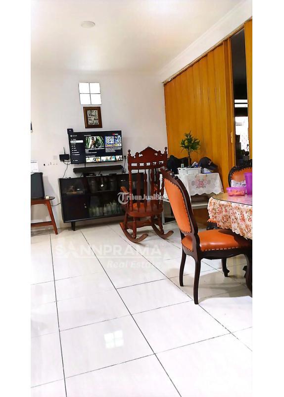 Dijual Rumah Hook Ada 4 Unit Kios, Kebon Jeruk Dekat Kampus Binus - Jakarta Barat