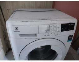 Service AC Kulkas Mesin Cuci di Alaudin Sistem Panggilan 24 Jam - Makassar 