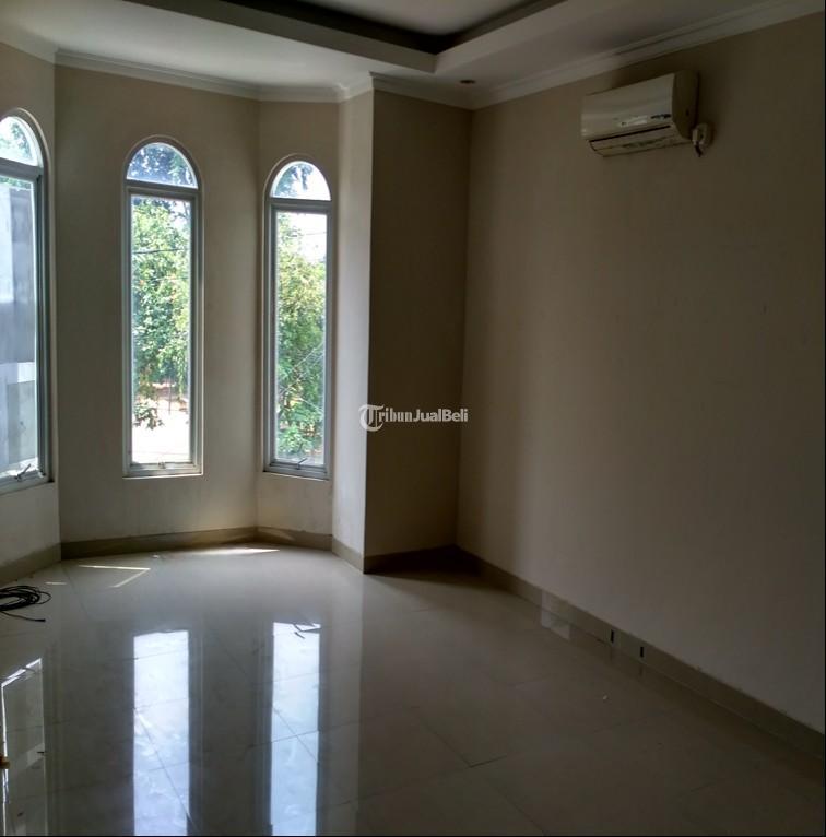 Dijual Rumah 2 Lantai di Pejaten Timur, Hanya 12 Menit Ke Tol Tebet - Jakarta Selatan