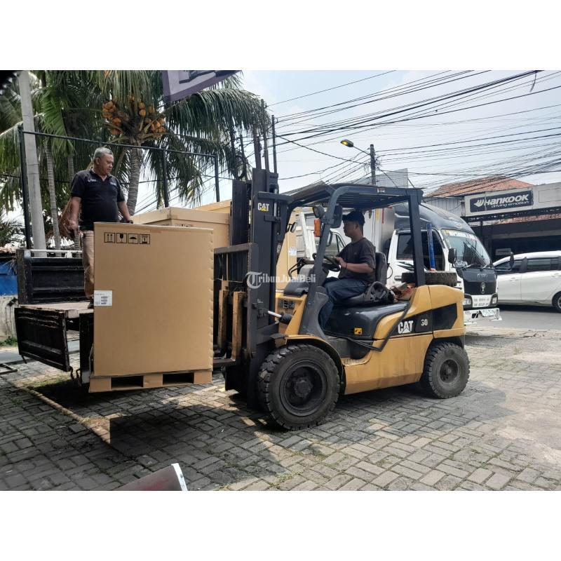 Sewa Forklift dan Crane untuk Berbagai Jenis Industri - Karawang