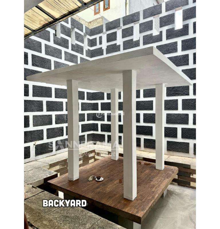 Dijual Rumah 2 Lantai, LT. 298m2, LB. 453m2, SHM, Rumah Mewah, Fooftop, Margonda - Depok