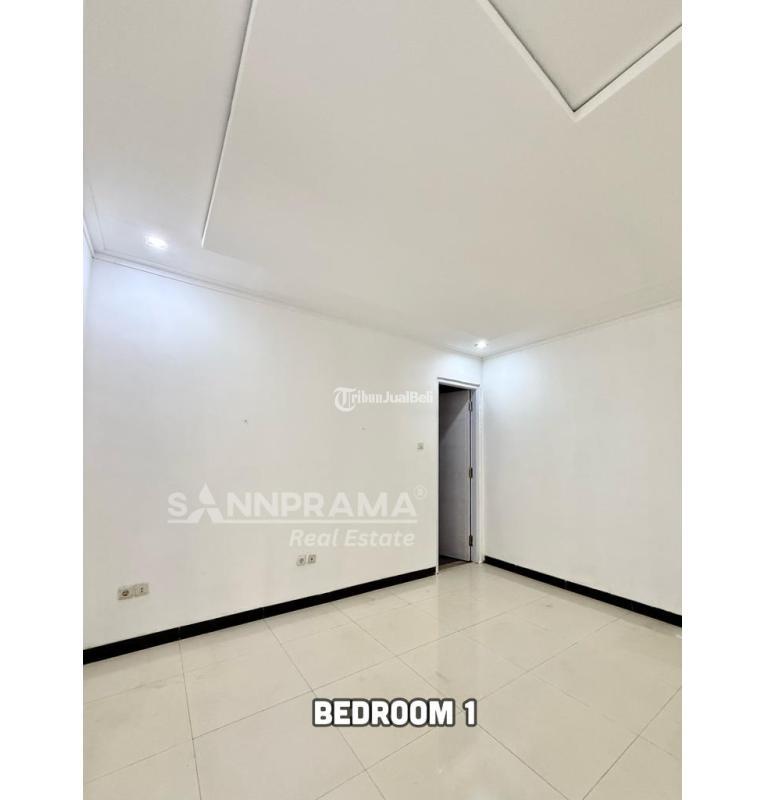 Dijual Rumah 2 Lantai, LT. 298m2, LB. 453m2, SHM, Rumah Mewah, Fooftop, Margonda - Depok