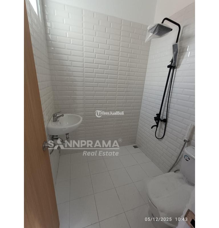 Dijual Rumah 2 Lantai, Tipe 65, 3KT, 2KM, SHM, 900 Jutaan, Kelapa Dua - Depok