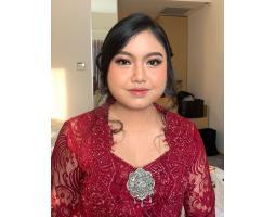 Makeup Wisuda Waru - Sidoarjo