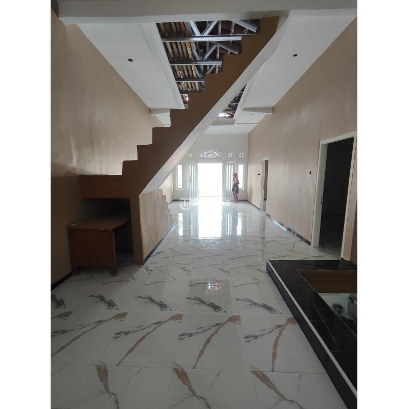 Dijual Rumah Modern Minimalis 2 Lantai 4KT 2KM SHM Lokasi Sulfat - Malang Kota