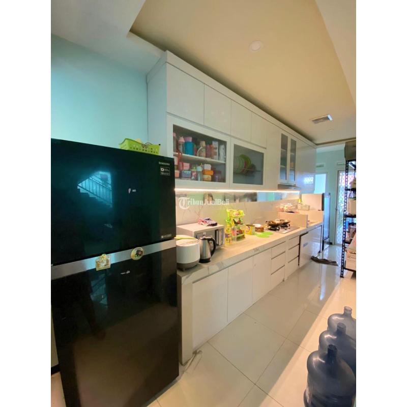 Dijual Rumah Kawasan Elit Tipe 220 4KT 4KM Legalitas SHM - Malang