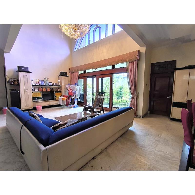 Dijual Rumah, LT. 531m2, LB. 600m2, SHM, Lokasi Strategis, Cempaka Putih Tengah - Jakarta Pusat