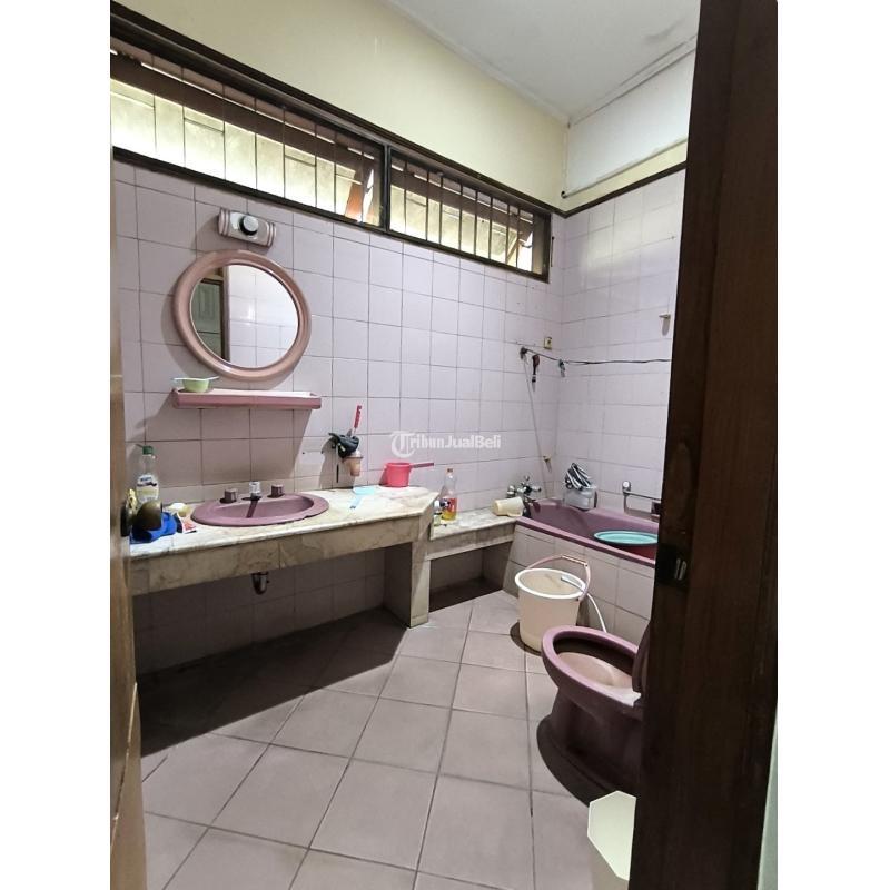 Dijual Rumah, LT. 531m2, LB. 600m2, SHM, Lokasi Strategis, Cempaka Putih Tengah - Jakarta Pusat