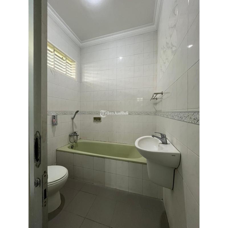 Jual Villa Tipe 554 Aestetic Bekas Luas di Kota Batu dekat Agro Wisata - Batu