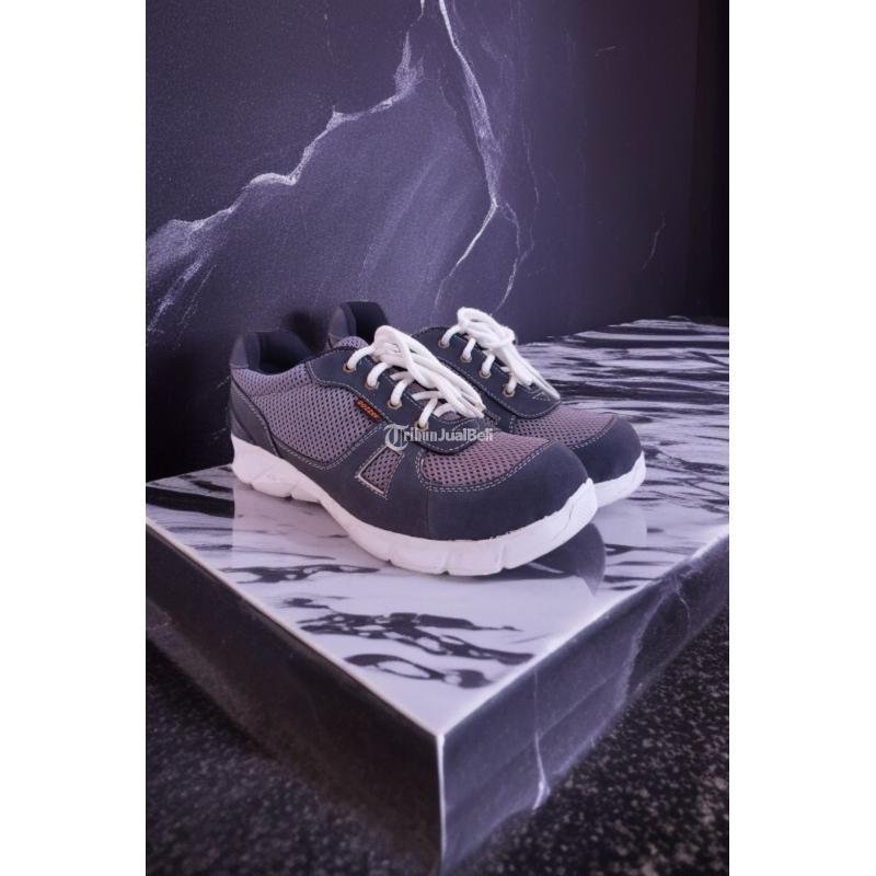 Safety Shoes Kulit Asli - Balikpapan