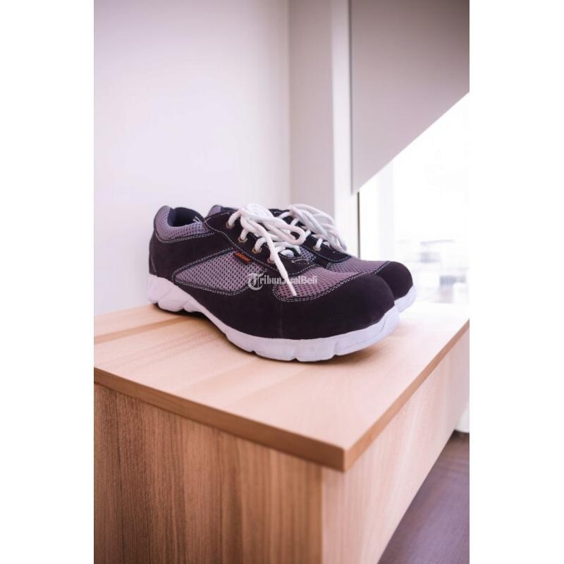 Sentra Produksi Safety Shoes - Samarinda